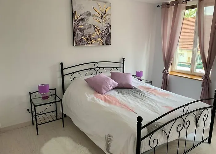 Maison De 1 A 8 Personnes Entierement Renovee